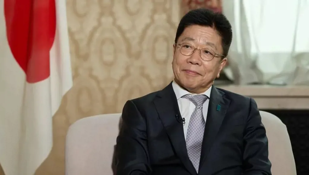 اليابان تدرس "بعناية" إجراءات للضغط على روسيا