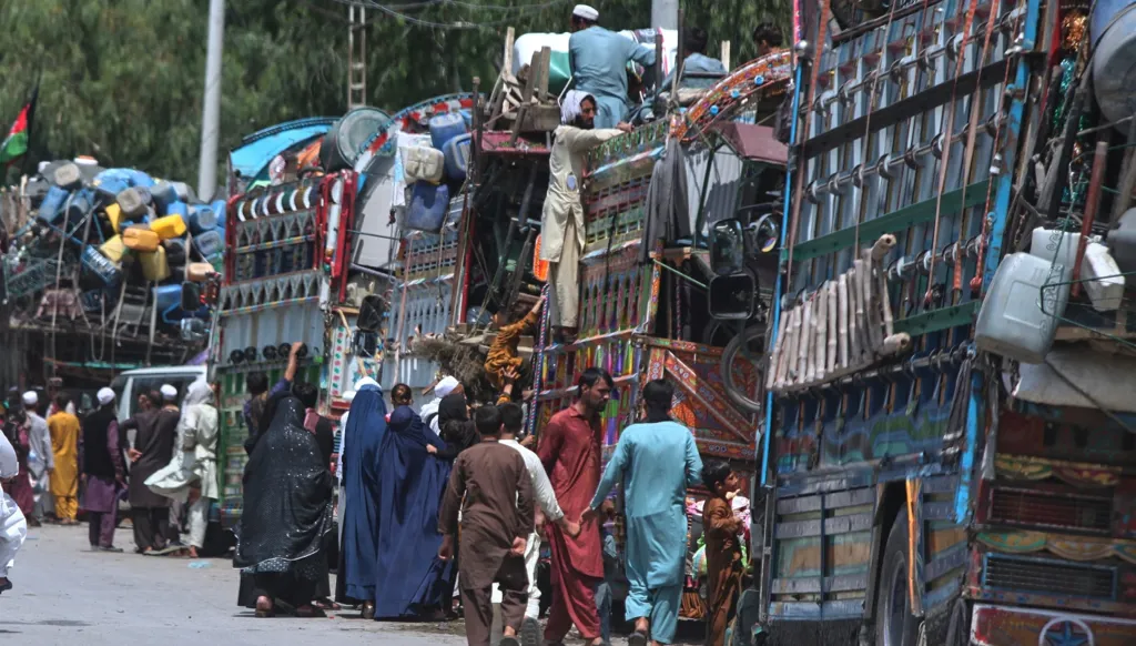 Afghanistan's harsh winter deepens hunger crisis as aid declines
