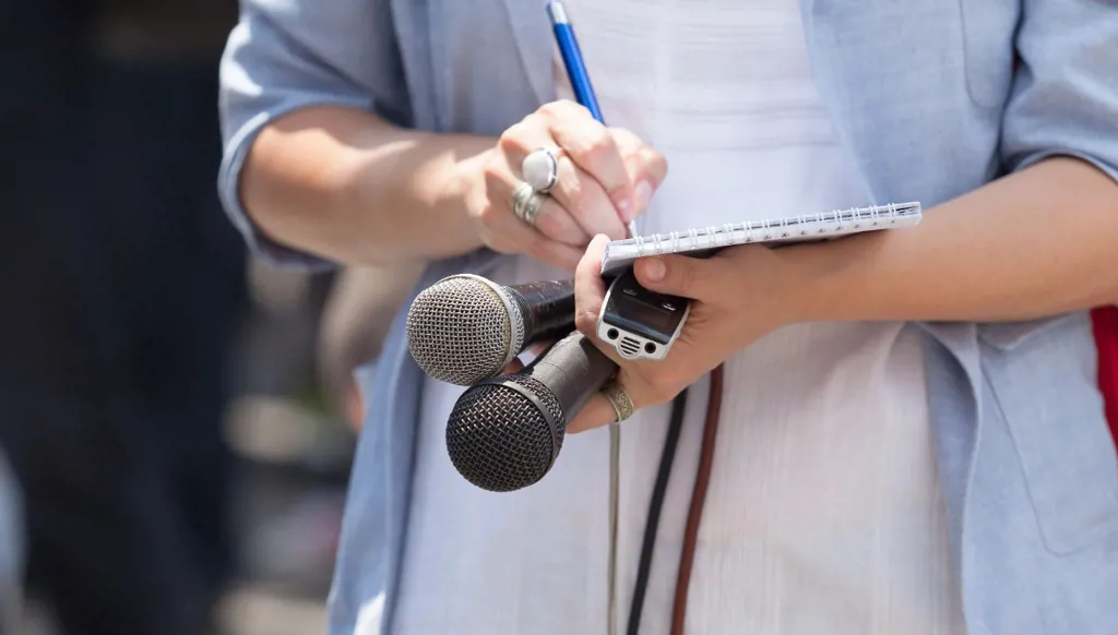 البيرو... مقتل صحافي برصاص مسلّحين!