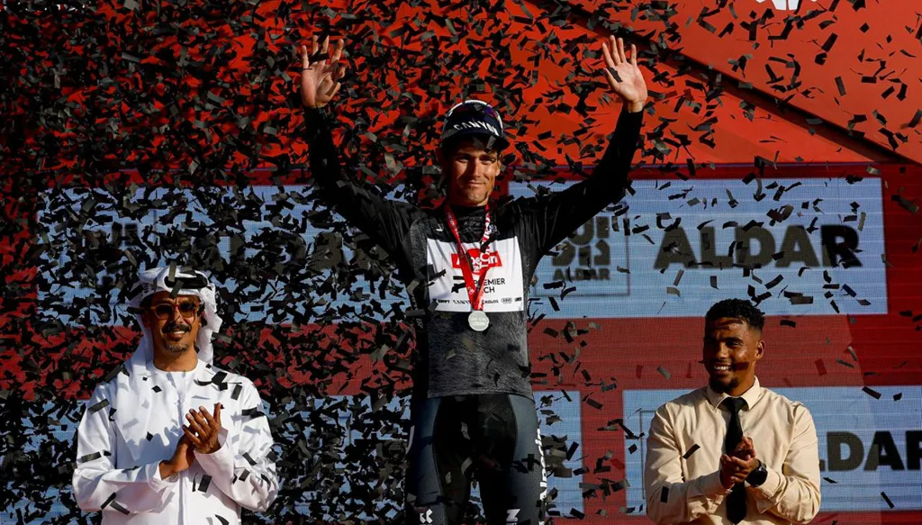 المكسيكي إسحاق دل تورو ينتزع صدارة ترتيب طواف الإمارات