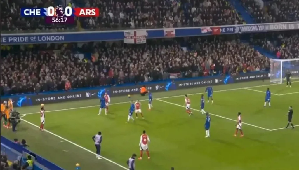 رمية تماس "طريفة" في قمّة إنكلترا (فيديو)