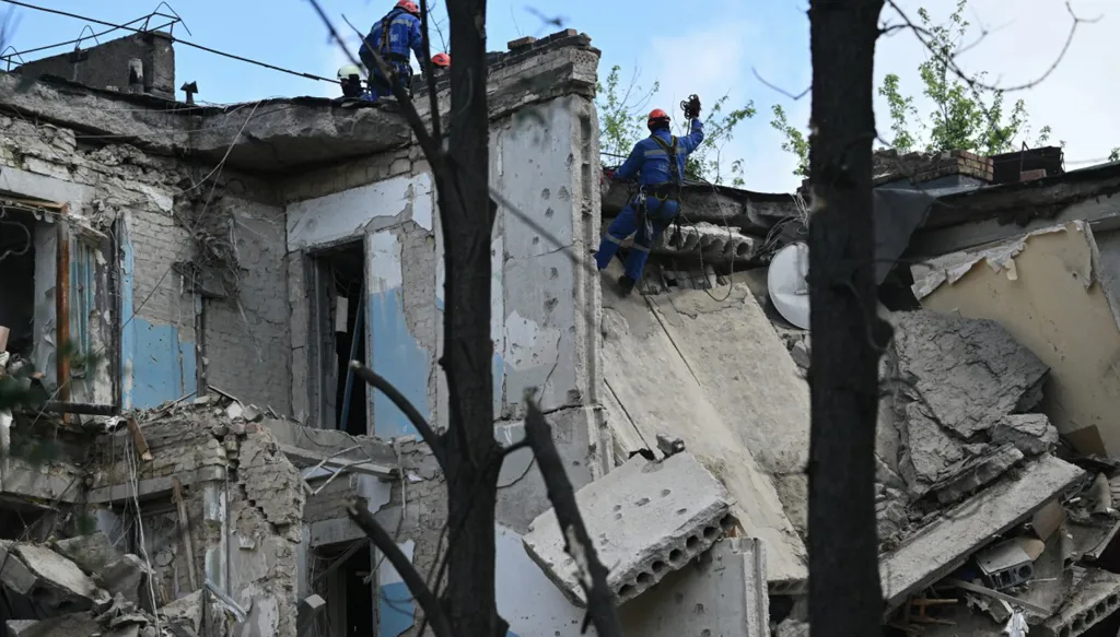 3 قتلى شمال شرق أوكرانيا بضربات روسية