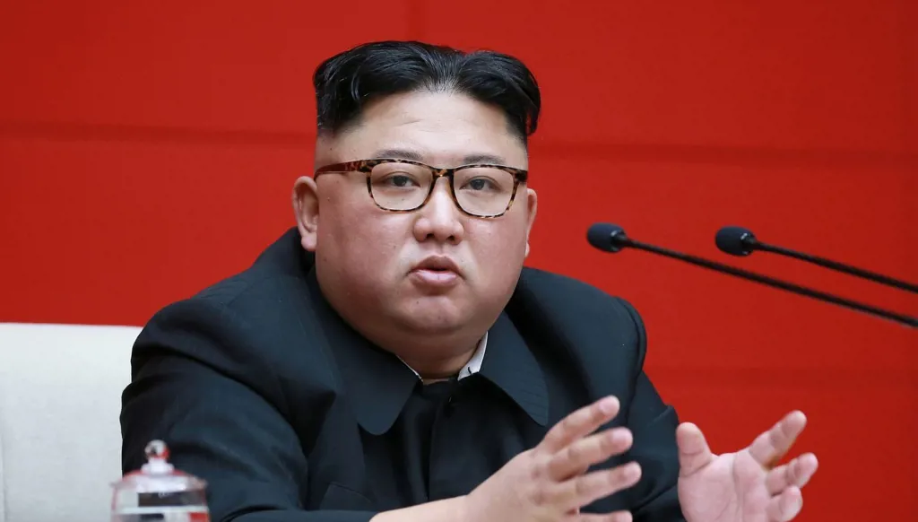 كيم يحضر مراسم إطلاق مدمّرة جديدة