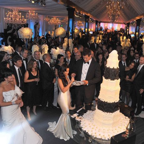 كيك زفاف كريس همفريز وكيم كارداشيان (انترنت)