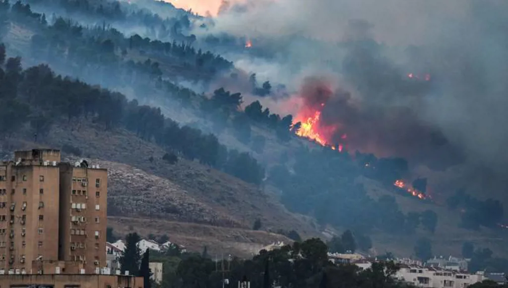 بالصور- هكذا بدا مشهد الحرائق في القدس اليوم