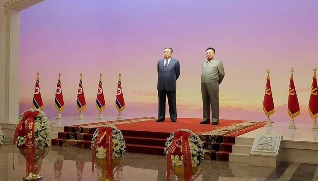 ظهور جديد... ابنة كيم تزور ضريح العائلة (صورة)