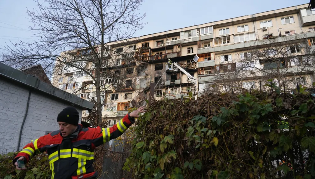 36 جريحاً بهجمات على خاركيف... وروسيا تدّمر 65 مسيّرة