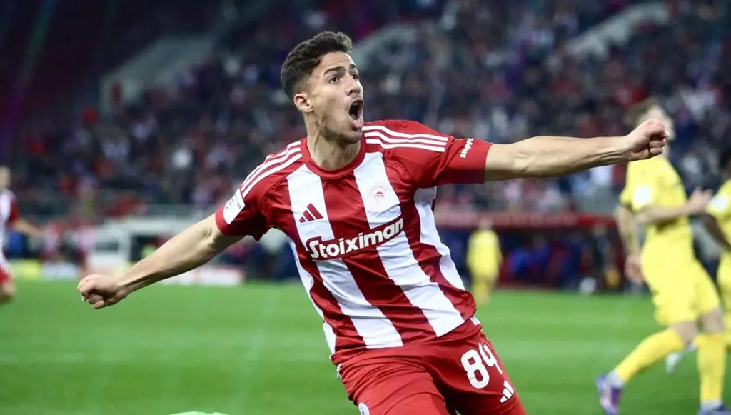 الدوري الإنكليزي يفتح أبوابه لـ"الفتى اليوناني الجائع للأهداف"