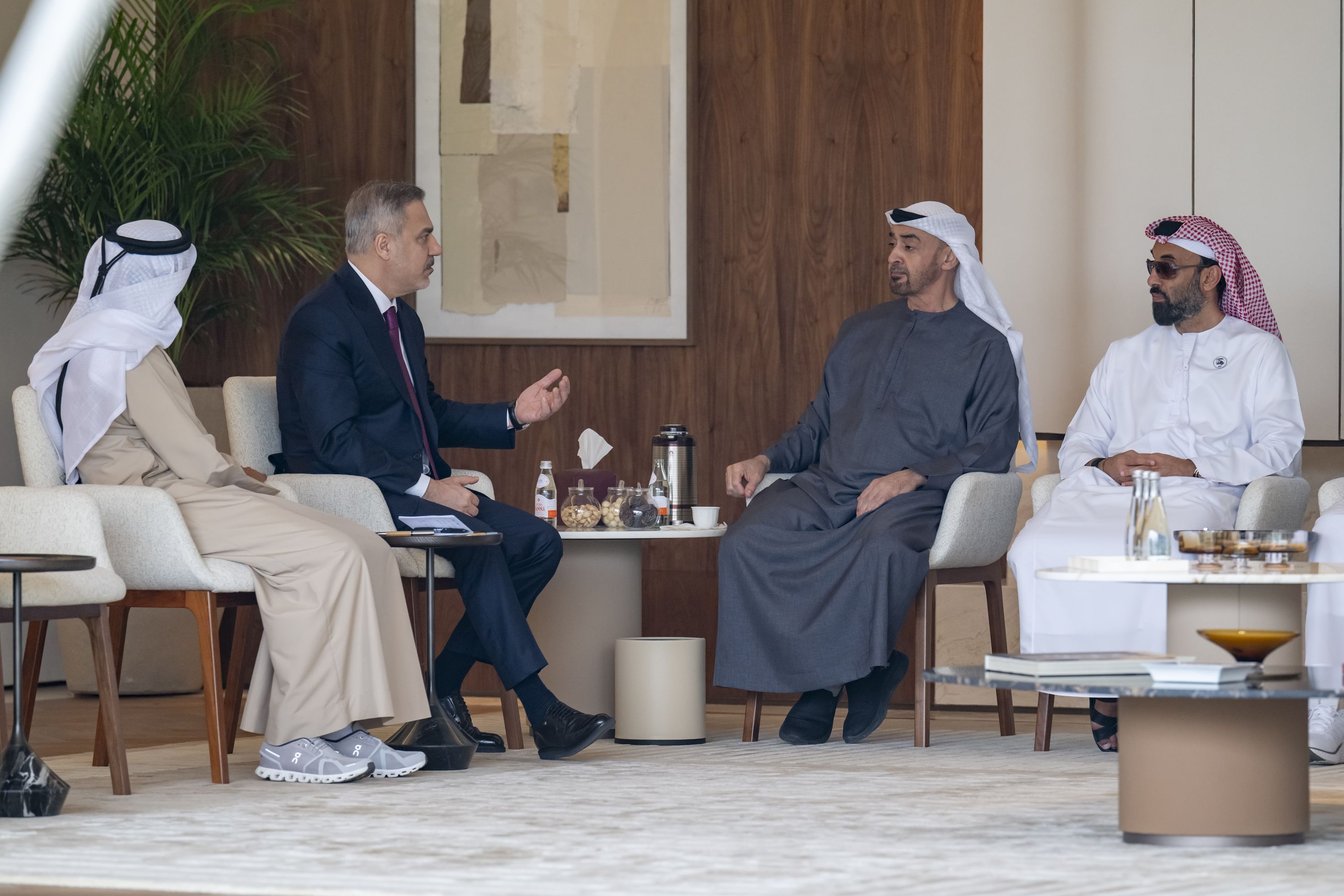 جانب من اللقاء (وام)