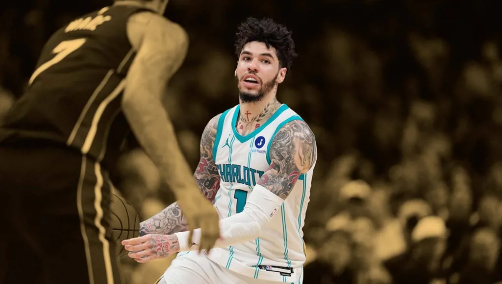 غرامة على لاميلو بول بعد لقطة مثيرة للجدل في NBA