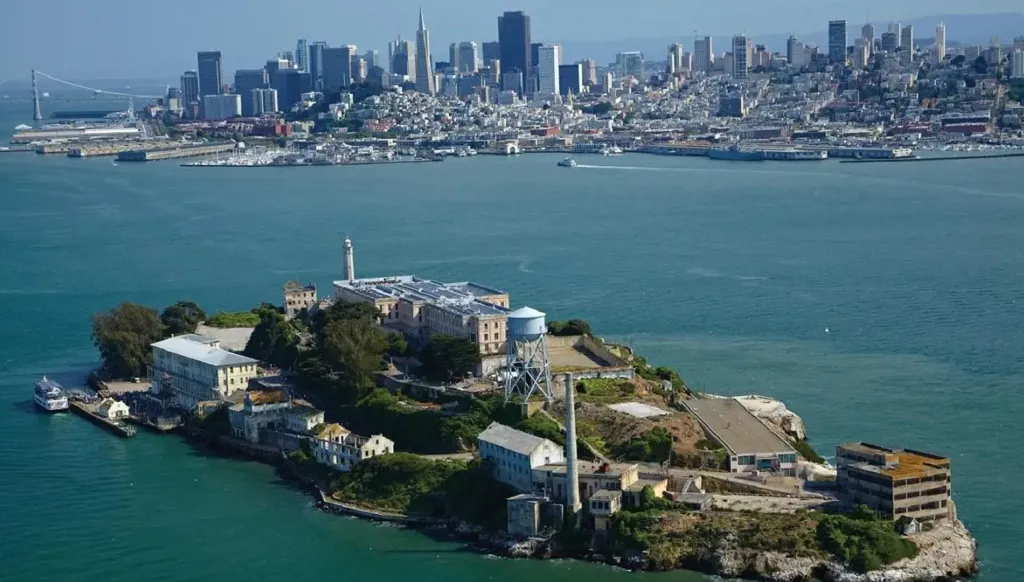 أميركا... هل سيعود سجن ألكاتراز الشهير إلى العمل؟