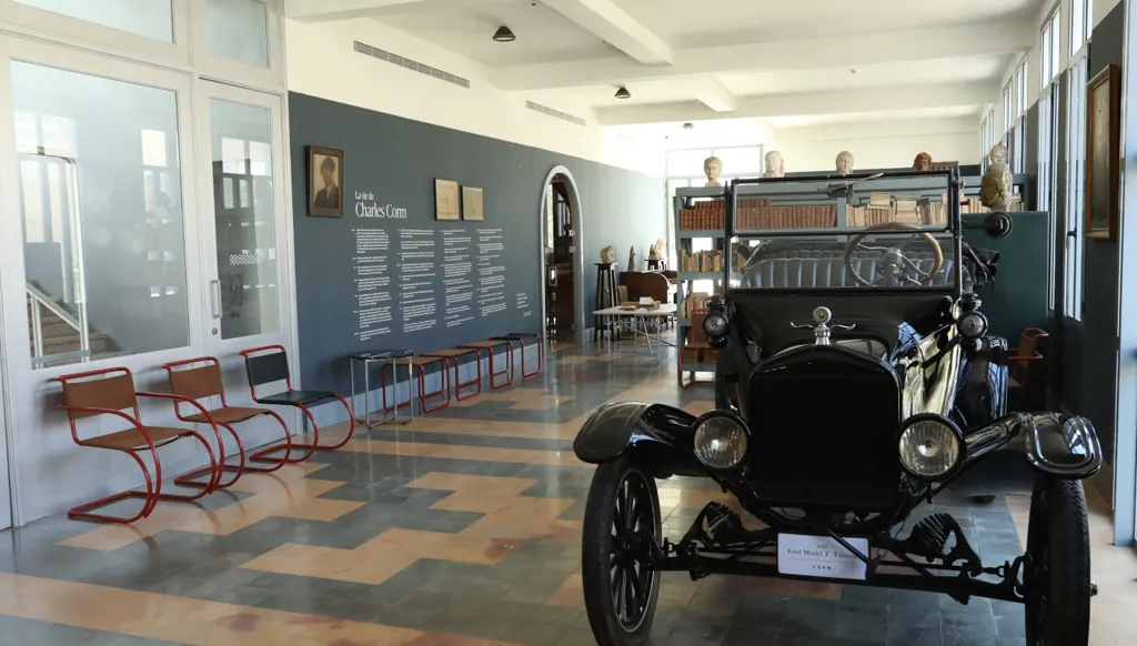 Une Ford antique, comme celles qui étaient commercialisées par Charles Corm et qui sont sont à l'origine de sa fortune