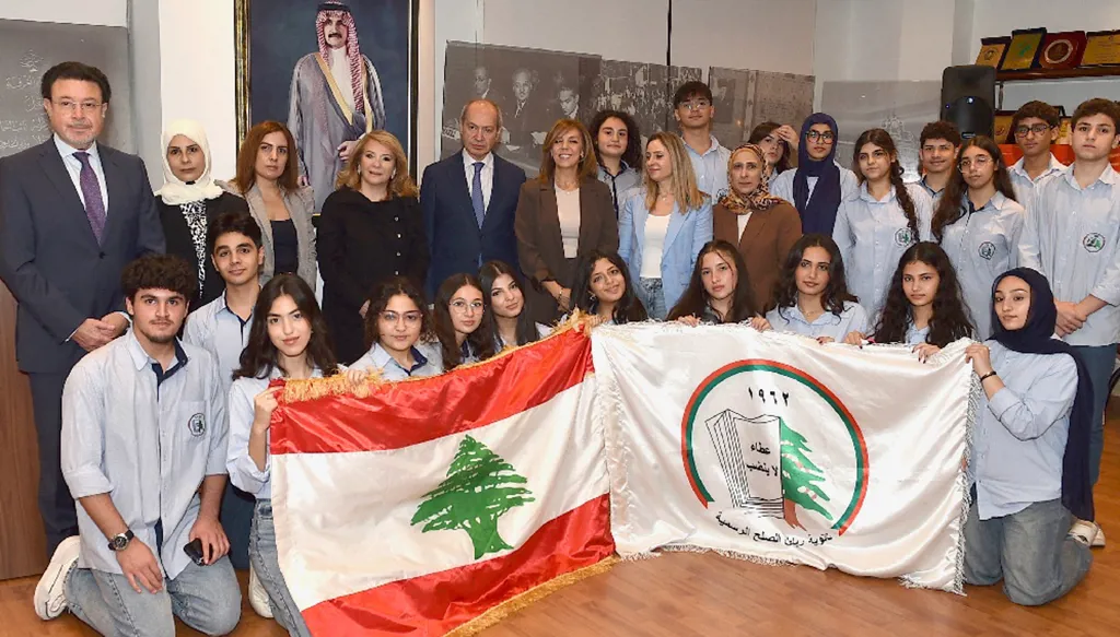 ألواح ذكية لثانوية رياض الصلح وميدالية الرئيس لفائزين بمسابقة الفرنكوفونية