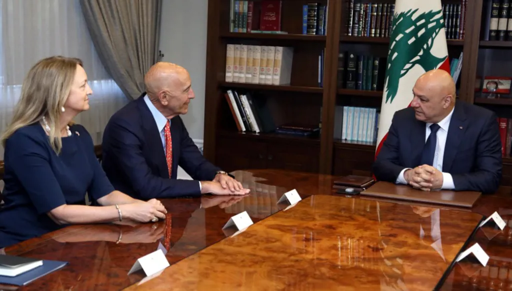 عون: سنزيد عديد الجيش جنوب الليطاني إلى 10 آلاف...... وبراك: ملتزمون بمساعدة لبنان