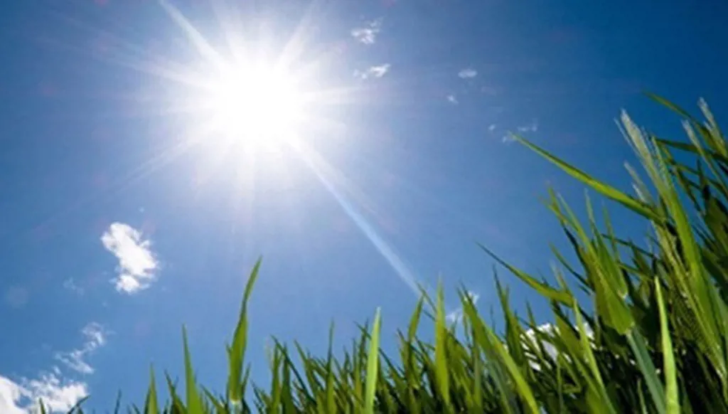 طقس ربيعي يسيطر على لبنان... استعدّوا لكتل هوائية حارة!