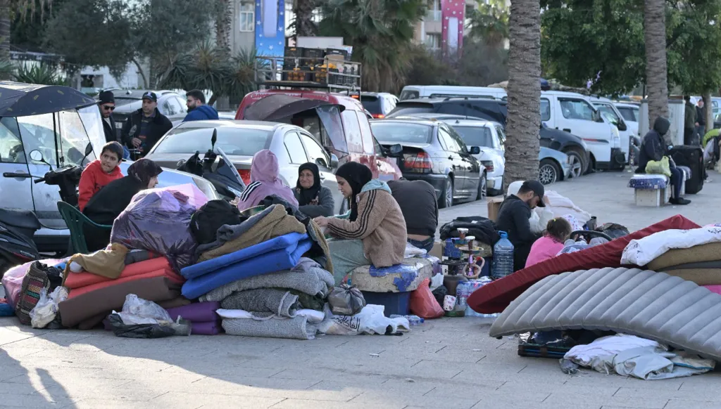 الغارات الإسرائيلية مستمرّة... وتسجيل نحو 450 ألف نازح