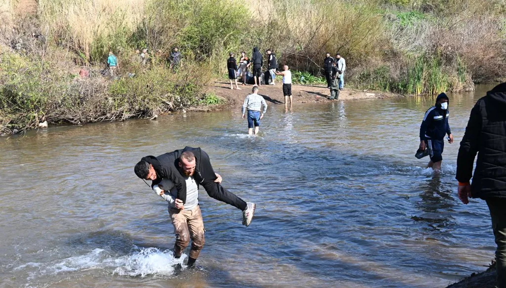 ارتفع عدد النازحين السوريين إلى محافظة عكار إلى 8500