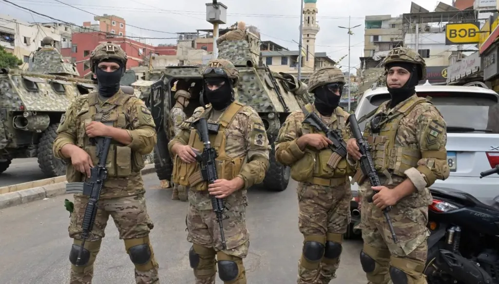 مداهمات للجيش في مخيّم للنازحين السوريين شرق لبنان... ماذا قال مصدر أمني لـ"النهار"؟