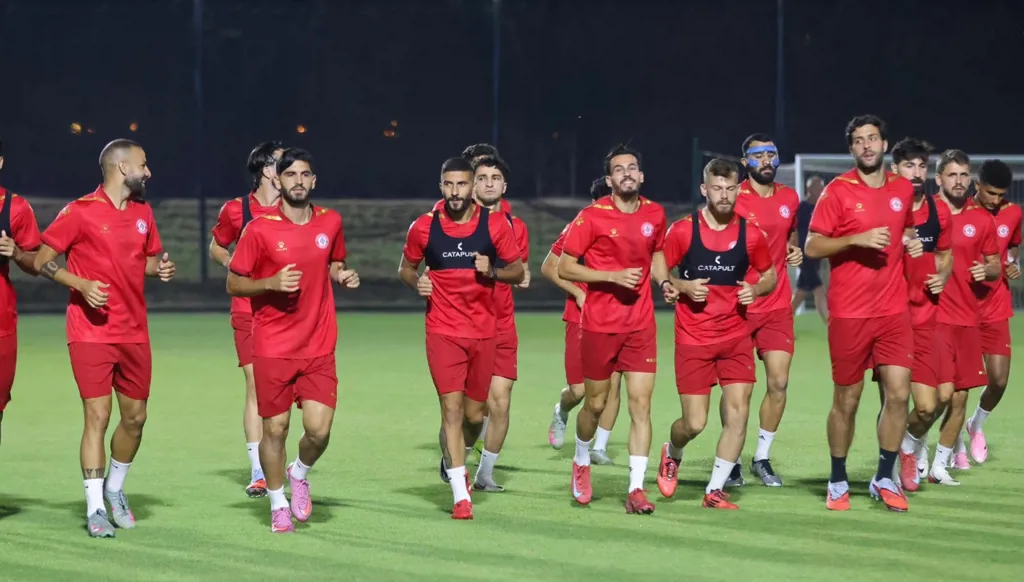 لاعبو "منتخب الأرز"... علينا إثبات أفضليتنا في أرض الملعب