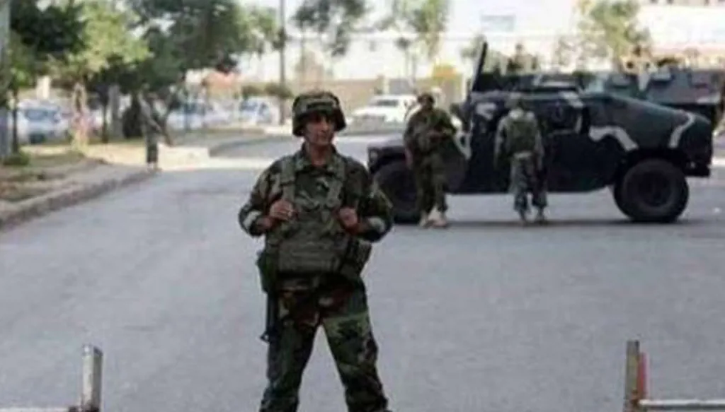الجيش اللبناني يقبض على سوريين فارين من الجيش في مدينة طرابلس
