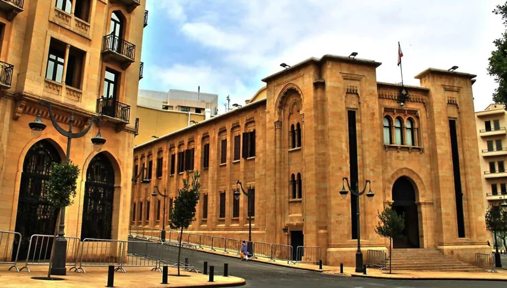 اقتراع غير المقيمين (4)