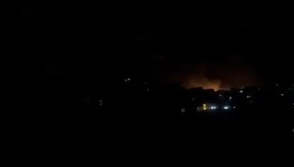 شهيدان في غارة على البقاع شرقي لبنان... إسرائيل: ضربنا أهدافاً عدة لـ"حزب الله"