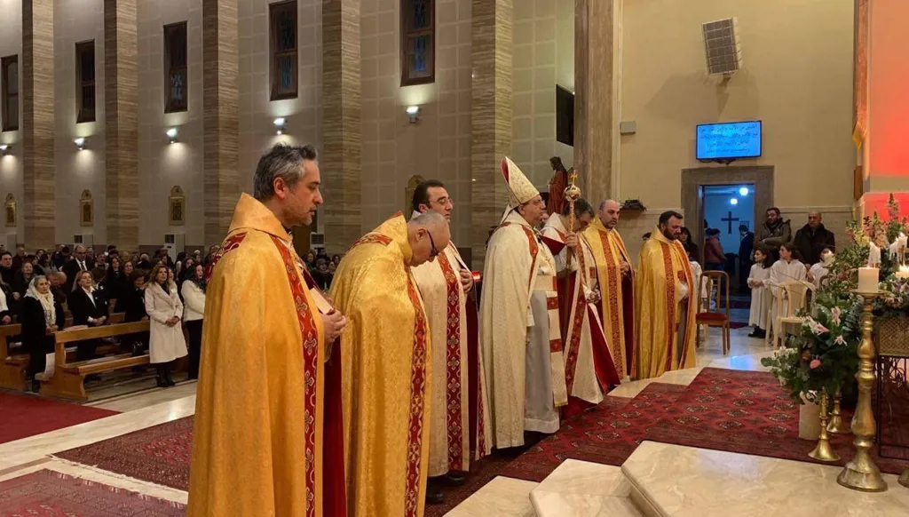 لبنان- الطائفة المارونية تحتفل بعيد شفيعها القديس مارون (صور)