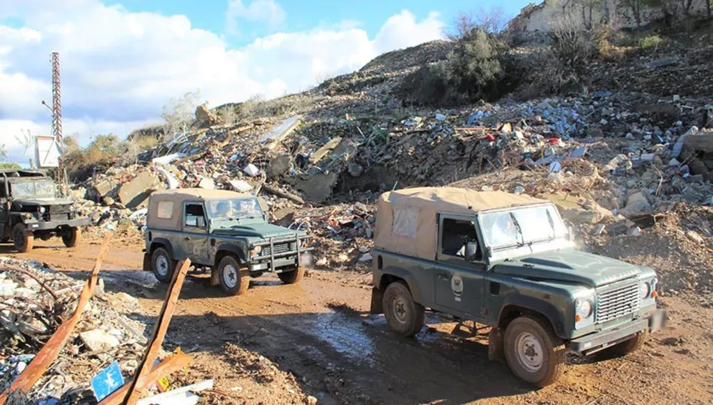بمواكبة "اليونيفيل"... الجيش اللبناني يدخل بلدة شمع الجنوبية (صور)