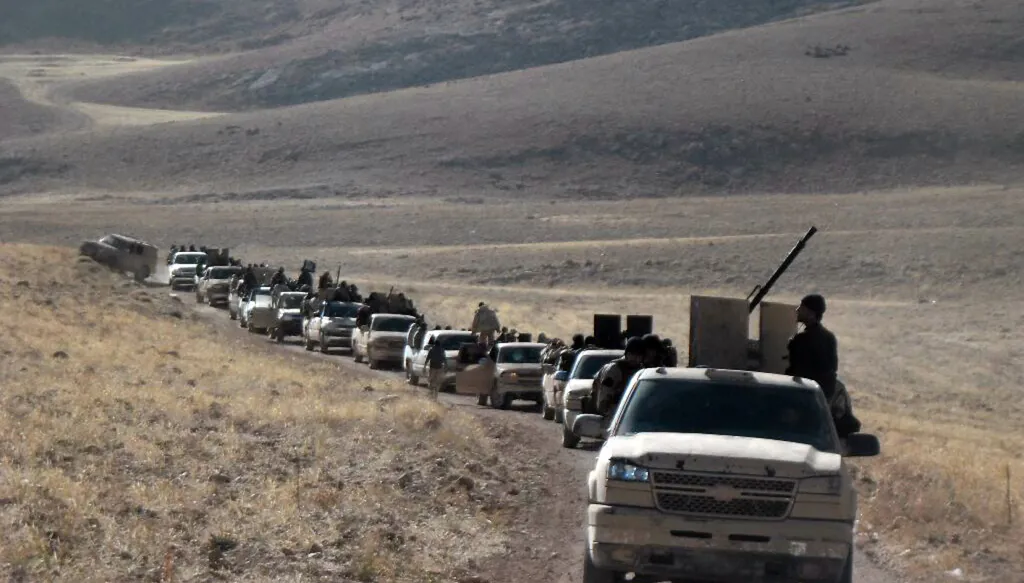 اشتباكات وسقوط إصابات... ماذا يحدث عند الحدود اللبنانية السورية؟