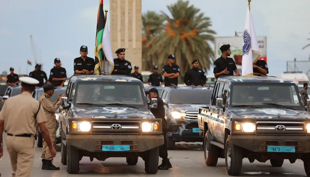 الداخلية الليبية تُصدر قراراً بحظر إطلاق اللحية داخل جهاز الشرطة