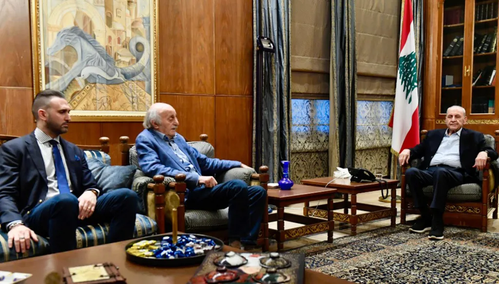 بري يبحث مع جنبلاط ورئيس التقدمي الأوضاع في لبنان والمنطقة (صور)