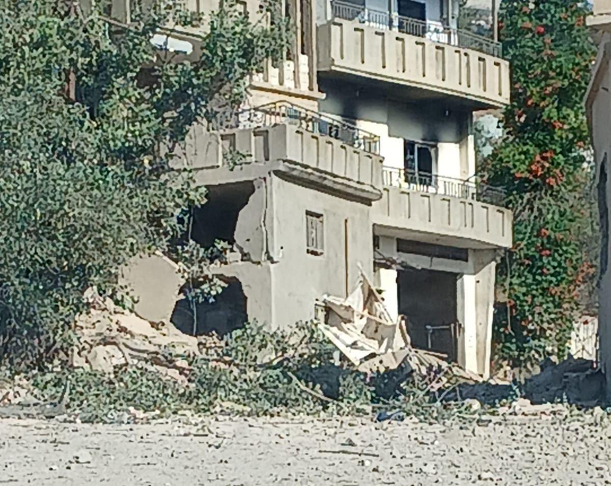 المنزل الذي تم تفجيره (إكس).