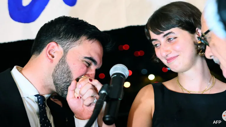 زهران ممداني وزوجته راما دواجي في نيويورك (أ ف ب).