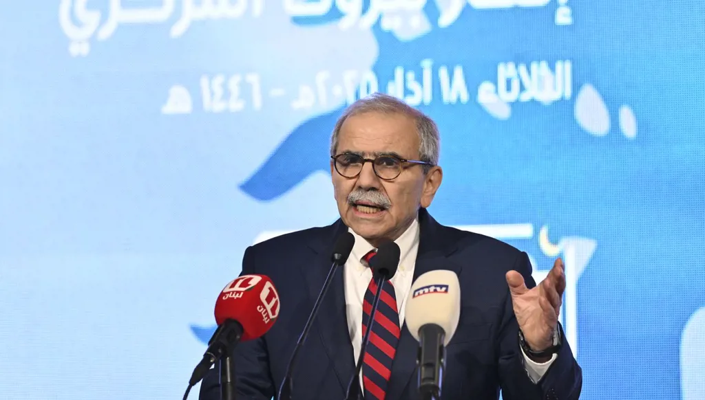 نواف سلام (تصوير نبيل اسماعيل).