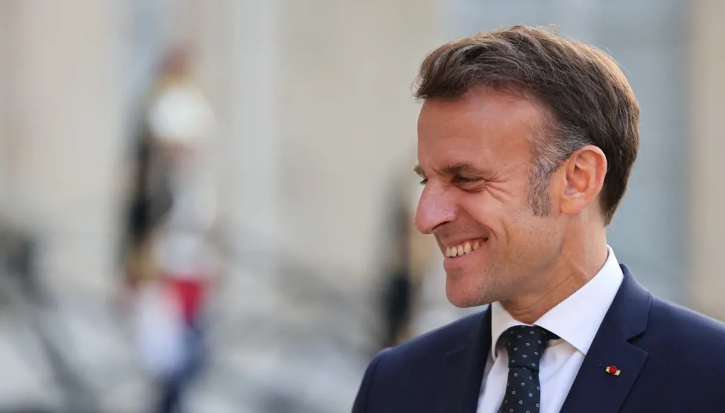 ماكرون في بريطانيا... زيارة تاريخية بأجواء ملكية