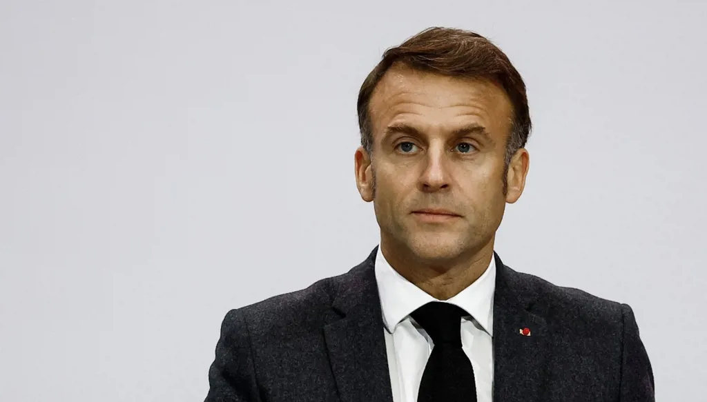 نصر دبلوماسي لماكرون من بوّابة لبنان... وتحدّيات تنتظره