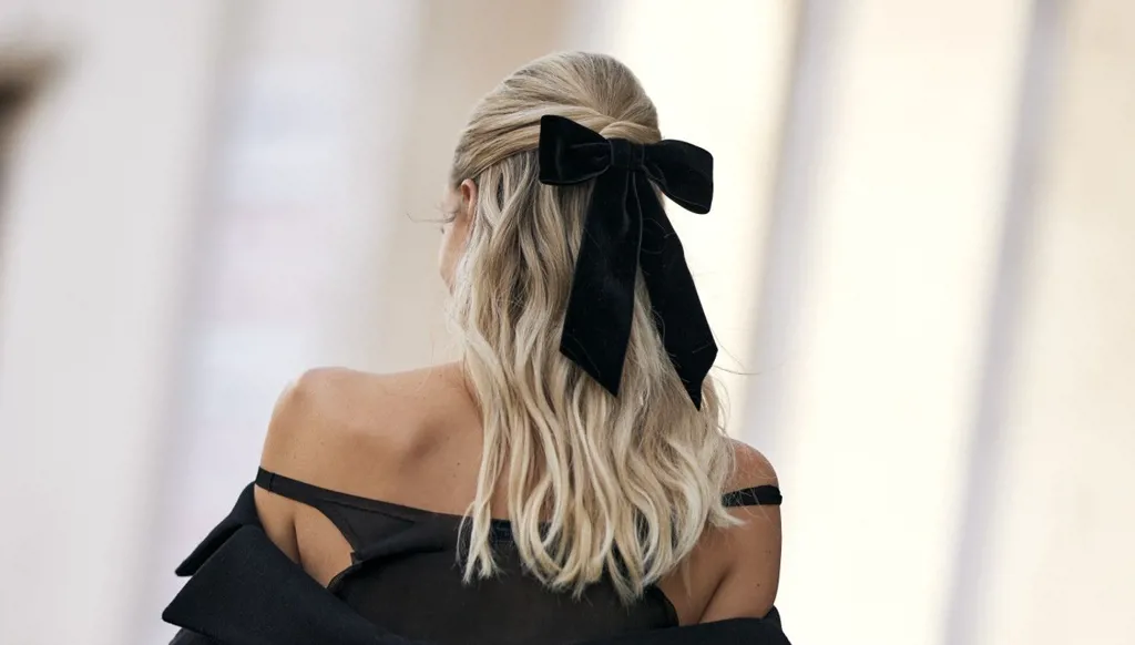 أكسسوارات الشعر بين العملية والفخامة... اختاري ما يناسبك (صور)