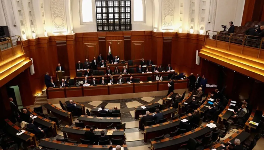 رواتب الوزراء والنواب في لبنان: المالية تحوّل 1500$ والنائب يقبض 3000$