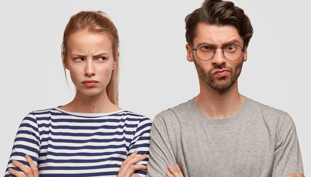 يحيطك ذوو الطاقة السّلبية... كيف تتعامل معهم؟