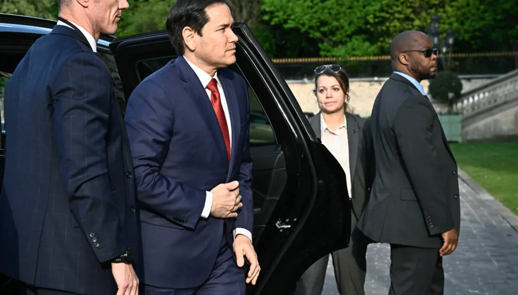 روبيو: على الأوروبيين اتخاذ "قرار مهم" بشأن إعادة فرض العقوبات على إيران