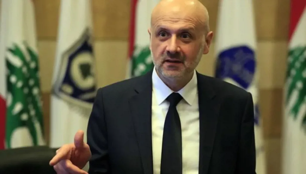 وزير الداخلية اللبناني: المشتبكون مع الجيش لا يتبعون لإدارة سوريا الجديدة وعثرنا على أموال في حقائب إيرانية