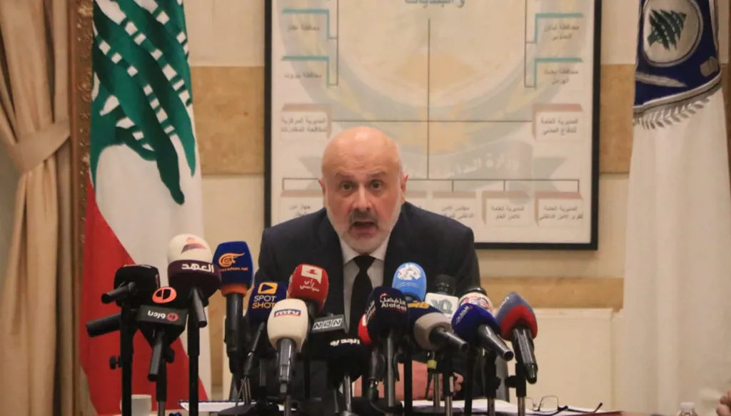 وزير الداخلية اللبناني: 9 معتقلين عادوا من سوريا
