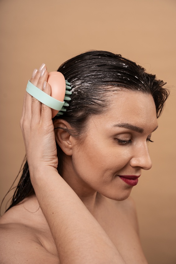 ماسكات شعر منزلية قبل بداية صيف 2026 (Freepik)