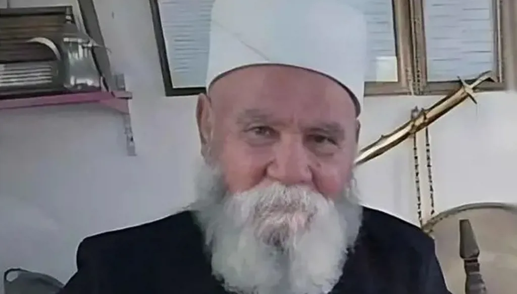 بعد الإعلان عن وفاته... حفيدة الشيخ مرهج شاهين: "جدي عايش"