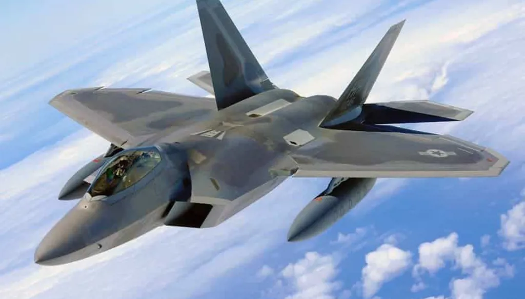 ما سر الضجة حول هبوط مقاتلات F-22 في إسرائيل؟