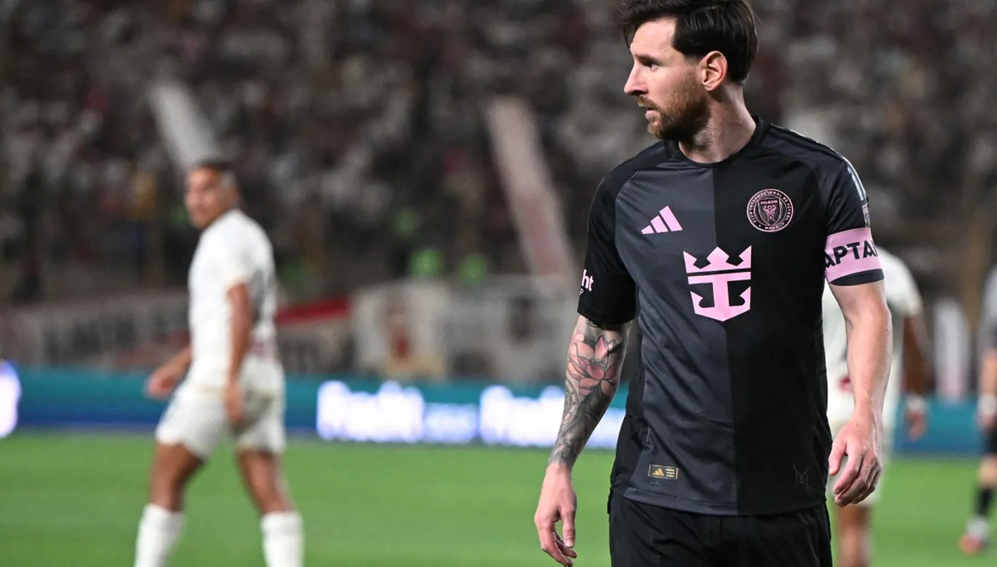 مدرب الأرجنتين يحسم موقف ميسي من المشاركة في كأس العالم 2026