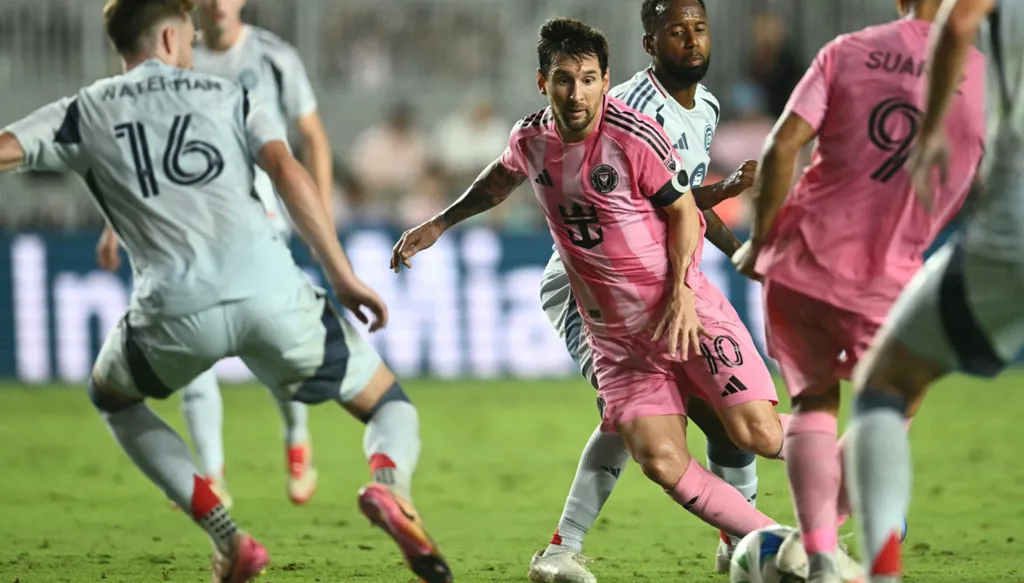 هل يُضحي ميسي بإنتر ميامي من أجل منتخب الأرجنتين؟