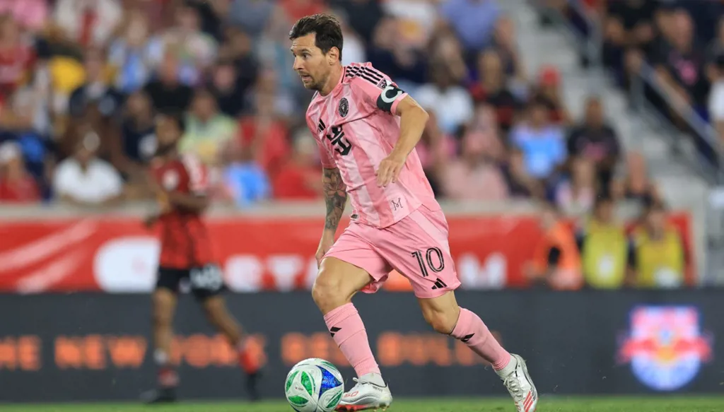 ميسي يقود إنتر ميامي لفوز خماسي جديد (فيديو)