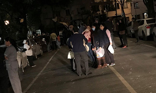 هلع جراء الزلزال الذي بلغت قوته 5.7 درجات