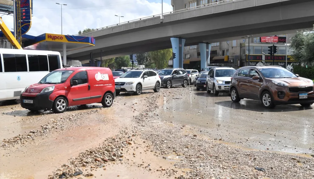 وزارة الأشغال تعلّق على غرق طرقات لبنان: إجراءات لمنع تكرارها